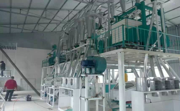 玉米深加工設(shè)備中拋光機(jī)的作用，建一個(gè)玉米加工長(zhǎng)需要多少錢?